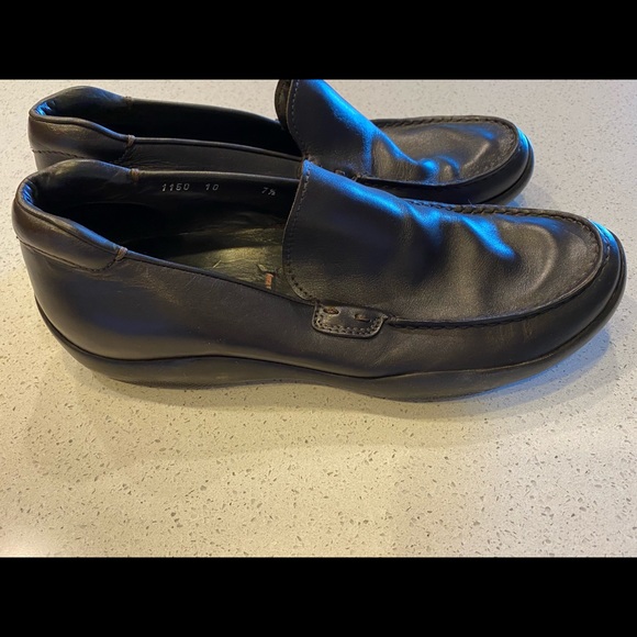 Prada Shoe Size 8 Italy 9 US🇺🇸 - Picture 2 of 2